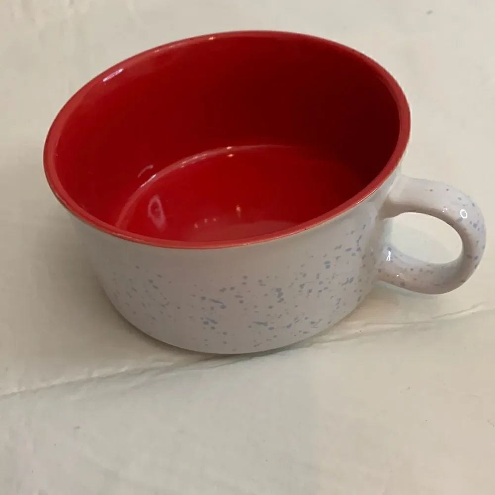 Soup Mug Red Interior Blue On White Speckles 22 Ounce 5 1/4 Round Glazed Ceramic